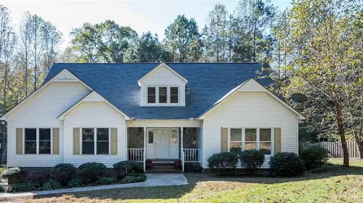 305 Zachary Way, Garner, NC Presented by Emily Chi...