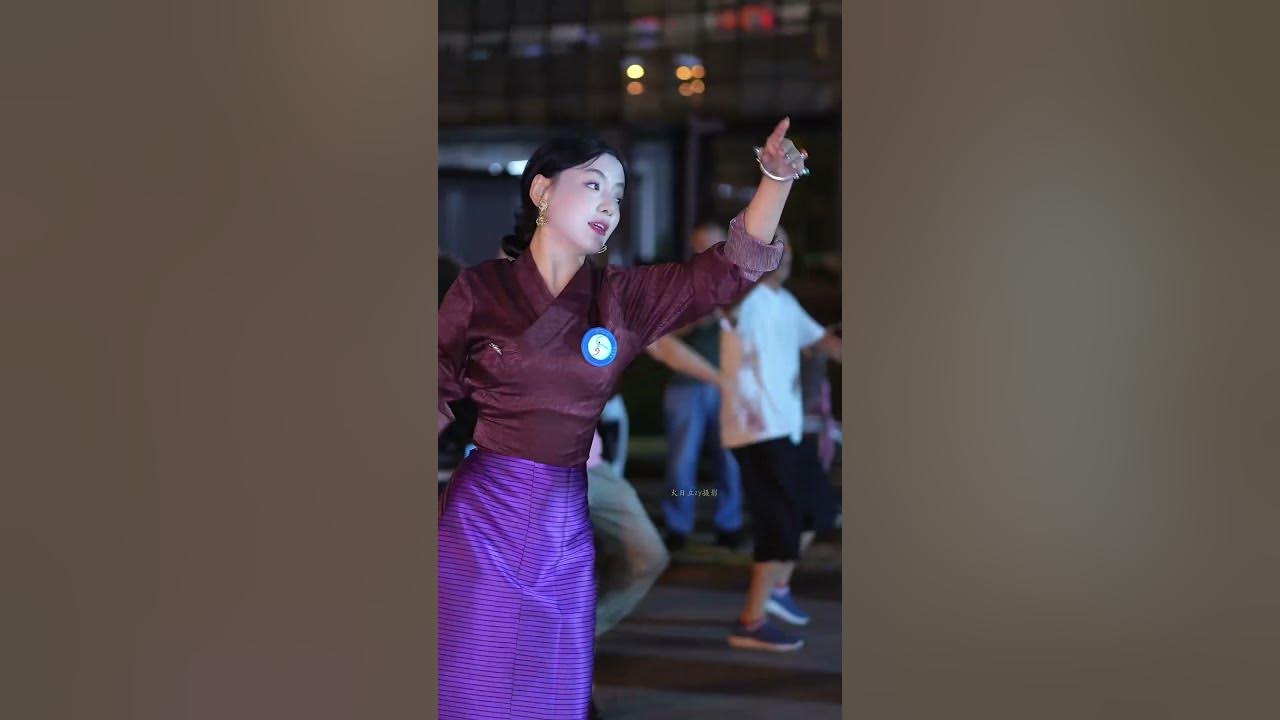 Yangzhuo, beautiful Tibetan girl, fantastic Tibetan dance Yangzhuo, beautiful Tibetan girl, fantastic Tibetan dance