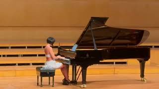 Yuja Wang plays Chopin&#39;s &quot;Ballade No. 1&quot; in miniskirt and very high heels!