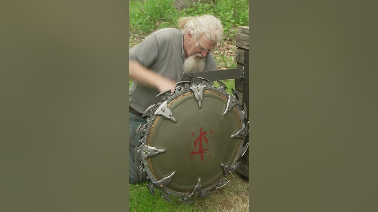We got our very own Shield Saw from #DOOM: The Dark Ages 🛡
