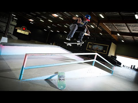 Manny Santiago Signs Boards And Destroys The Park