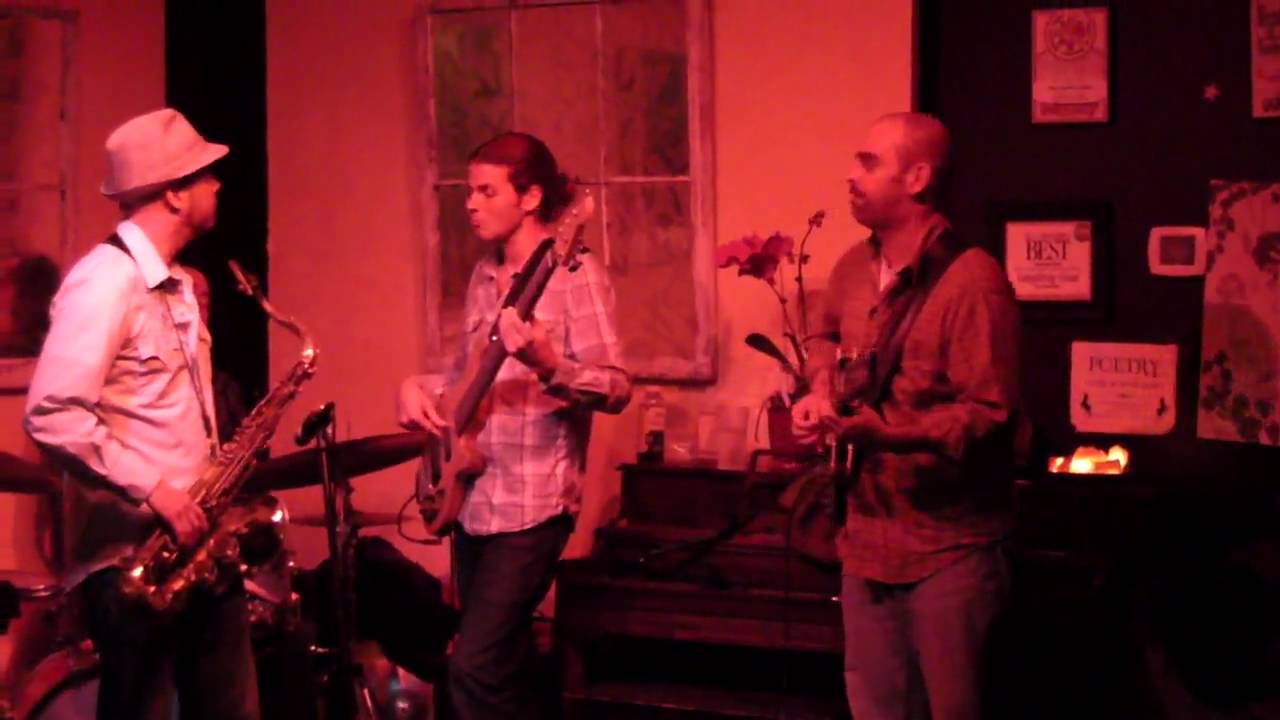 SuperCollider : Simple Song : The Laughing Goat : Boulder : 2010-03-02 #10