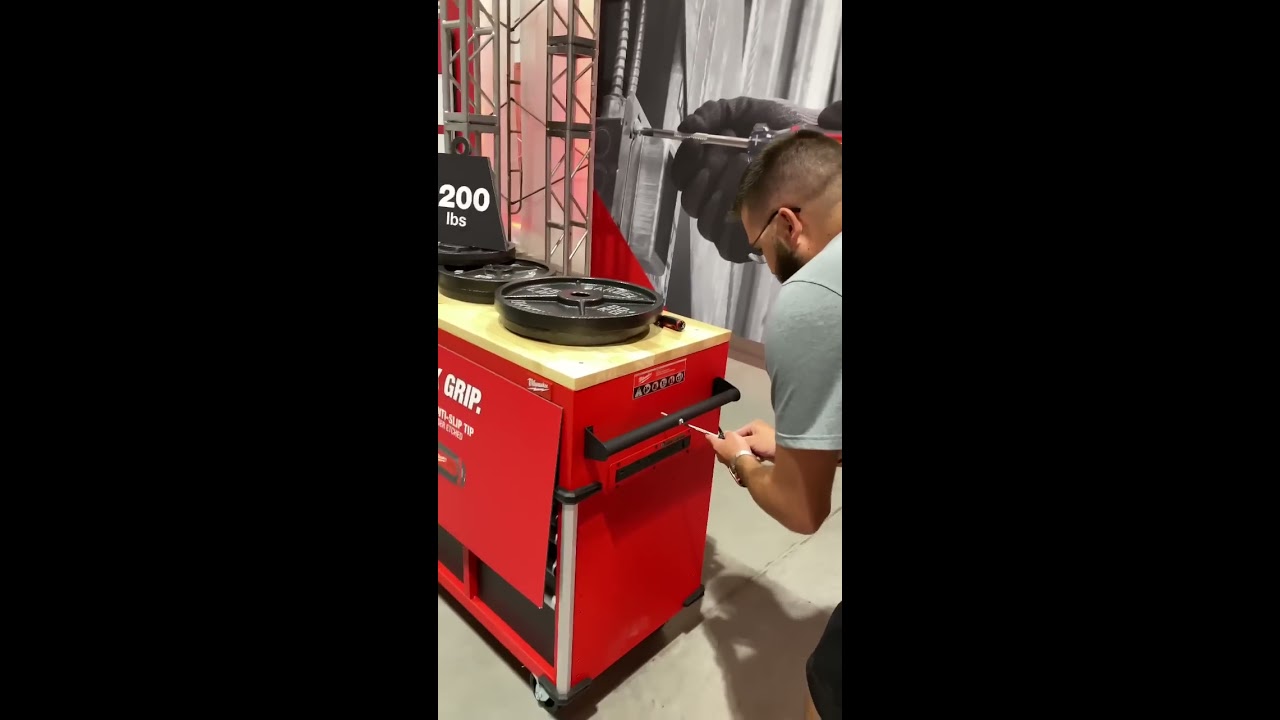 This Screw Driver Can Even Pull A 1 200 Pound Tool Chest Shorts Milwaukeetools