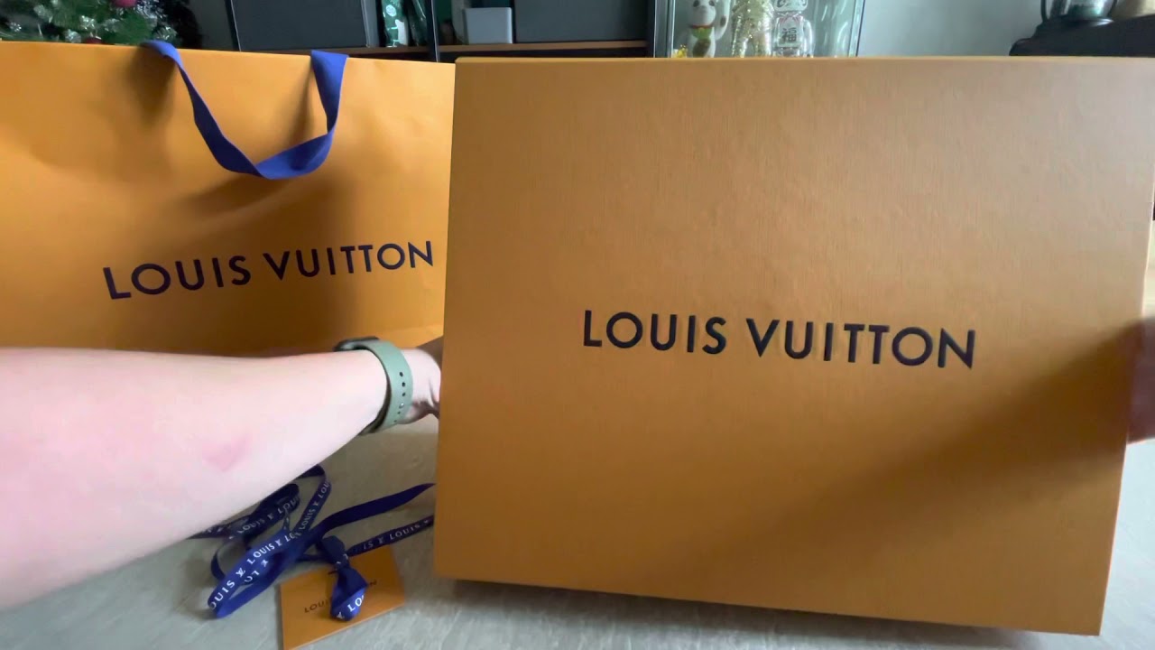 How to wear Louie Vuitton monogram bags – A journey of beauty discovery