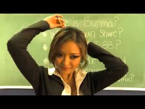 Video: La profesora más sexy es el rostro de Armani