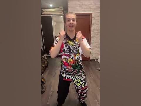 Ручка в руке, щёчка в щеке - YouTube