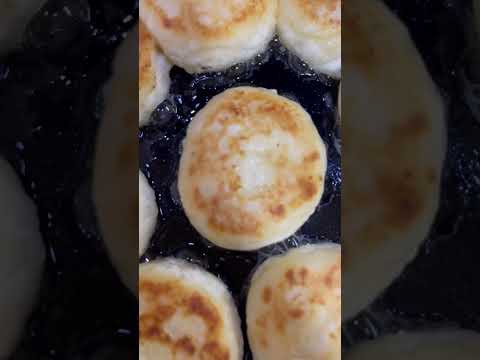 Sirniki tayyorlash #рекомендации #сырники #сырникирецепт #rek #recipe #cookingchannel #shortsvideo