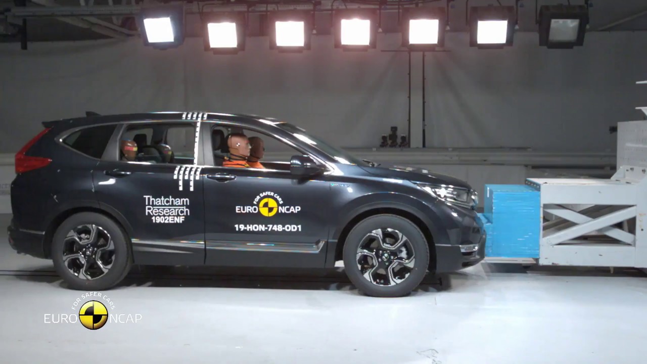 Honda CR-V - Crash Tests 2019 - YouTube