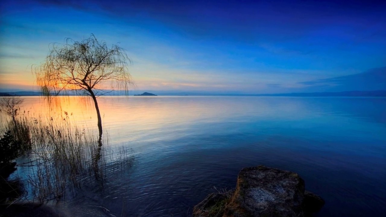 Песни снова вечер синий синий. Синий Восход. Вечер в синем свете. Moonlight Sunrise. Calm photos Blue.