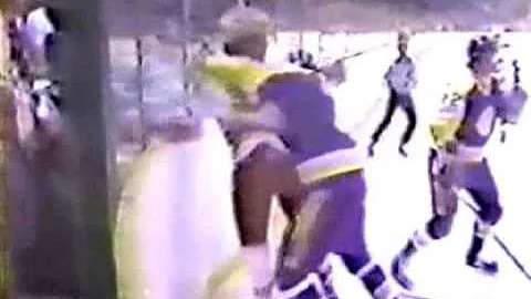willie plett atlanta vs jerry korab kings double h...