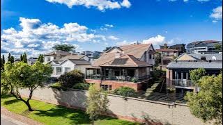 4 Bedroom For Sale | Bronberg