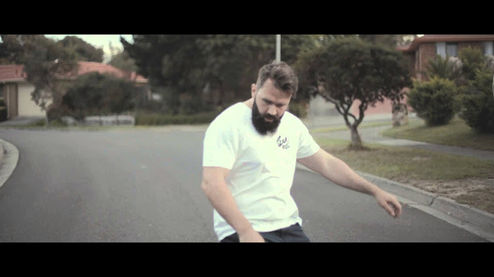Sasha on skate (Skateboarding)