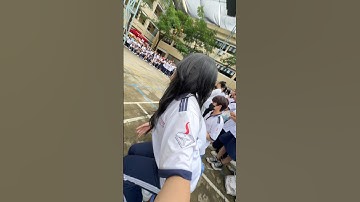 Bả về trường quậy random dance😁 #randomdancechallenge #thptvothisau #dance #music #embe1m59