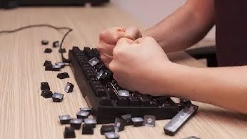 Nitro Type| Friend races with [10FF]John and [SYN]BrokenSoldier! 160+ wpm