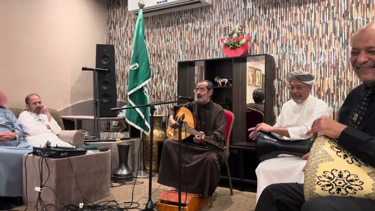 الليلة جمعتنا في صالون نورالدين زيني بجدة 