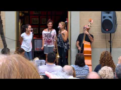 Sant Andreu Jazzing Festival 2015 in Bar Colombia, Barcelona, Spain