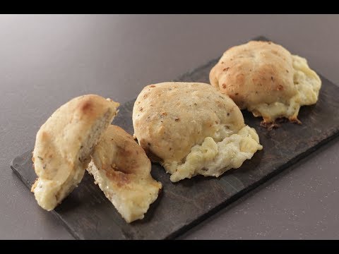 Pasta in Garlic Bread | Sanjeev Kapoor Khazana