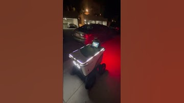 Food delivery #robot looks totally lost in #hollywood California!