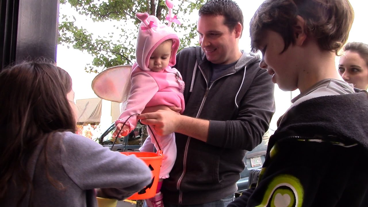 Video Albany Downtown Trick or Treat YouTube