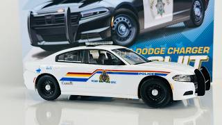 видео: Лучший ли это современный набор для сборки модели автомобиля? AMT Police Pursuit Dodge Charger картинка: Лучший ли это современный набор для сборки модели автомобиля? AMT Police Pursuit Dodge Charger