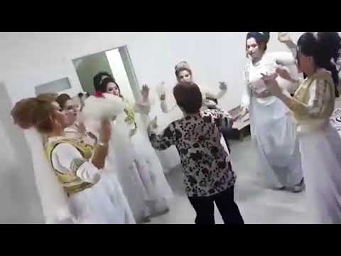 Video: Ku Dhe Si U Shpik Vallëzimi I Barkut
