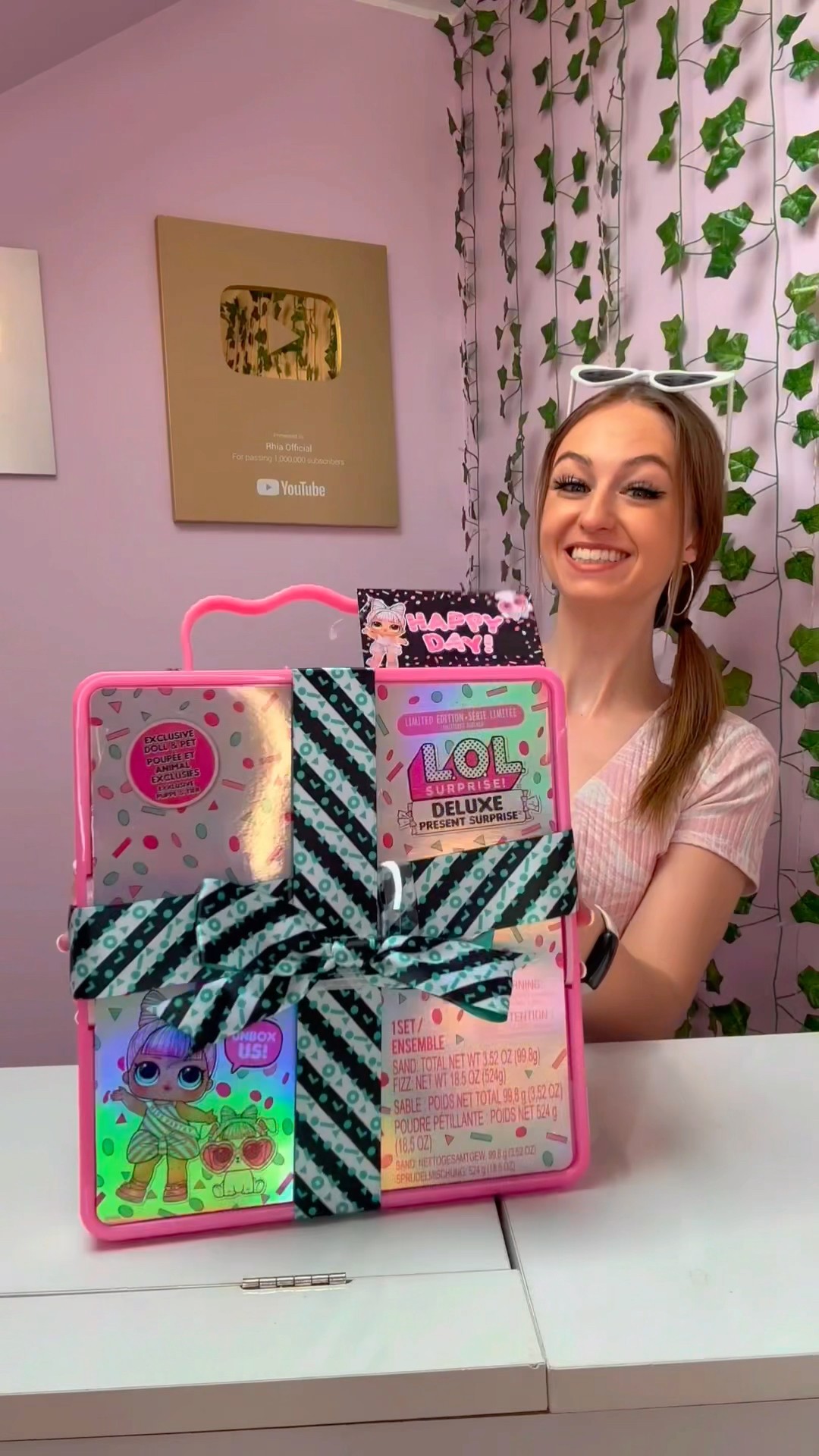 [ASMR] UNBOXING A GIANT *BIRTHDAY* L.O.L MYSTERY DELUXE PRESENT SURPRISE!!????(ON MY BDAY!?) #Shorts