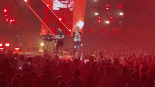 The Chainsmokers - Closer - Live in Wichita, Ks on 11-16-19