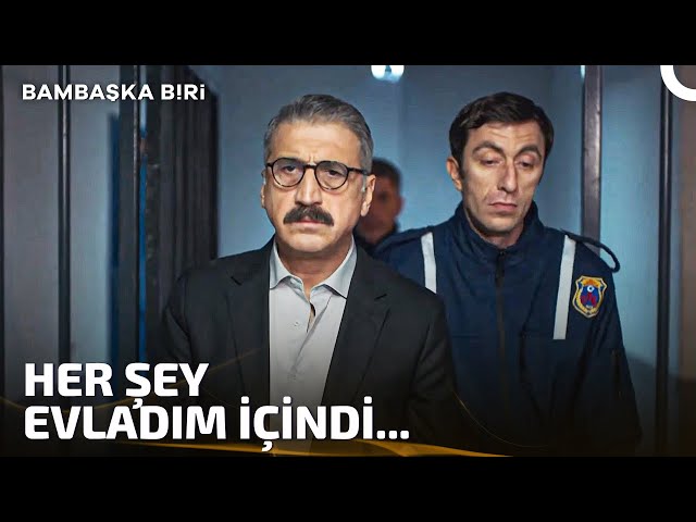 Turan, Yolun Sonuna Geldi | Bambaşka Biri 16. Bölüm (FİNAL) class=