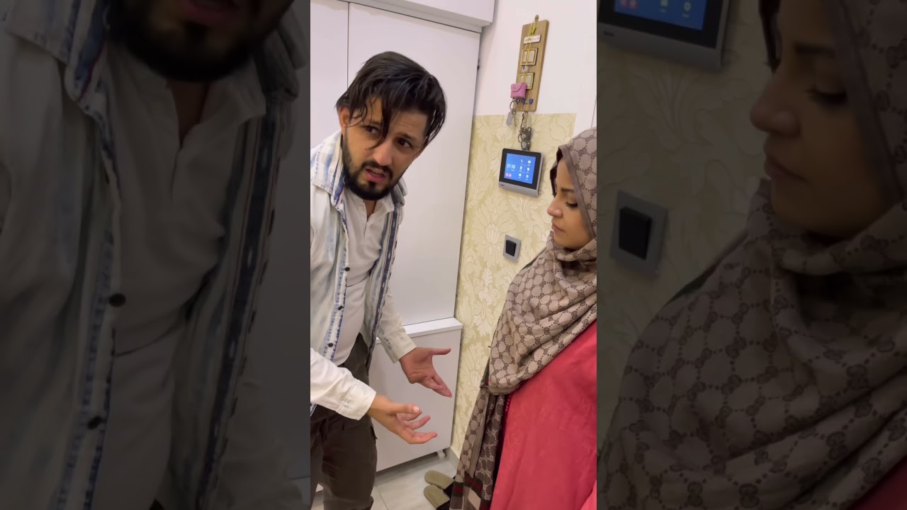 زوجه حقيره تضرب ام زوجها وتهينها وجعلت زوجها ان يضع امه في دار العجزه هنا كانت الصدمه