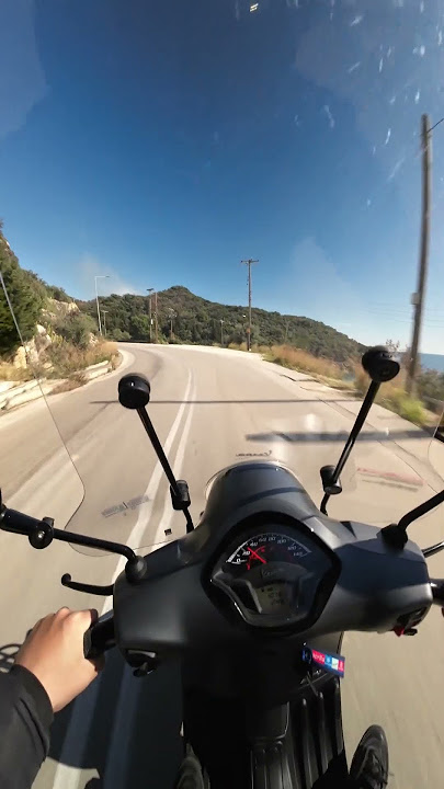 VESPA GTS 300 Super Sport POV Grey Scooter Riding (2022 Model)