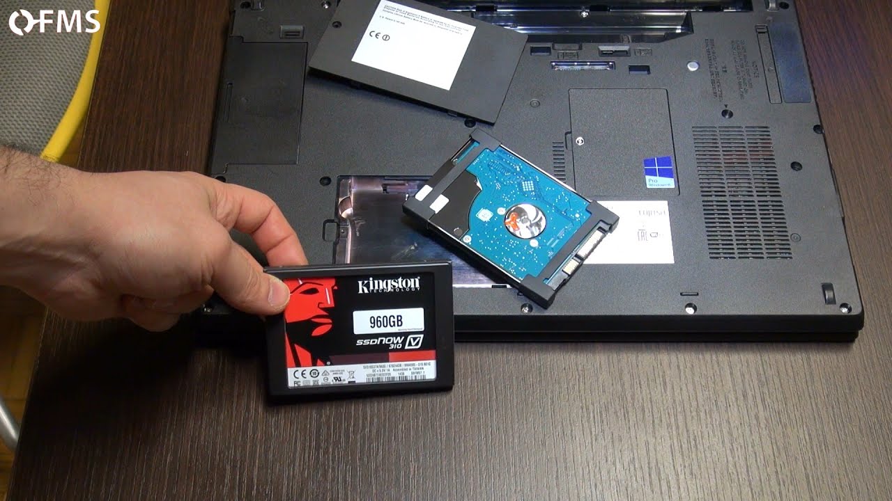Ssd для ноутбука для игр. SSD И HDD для ноутбука. SSD для ноутбука 42 дюйма. SSD под ноутбук. Старые ссд диски на ноутбуке.