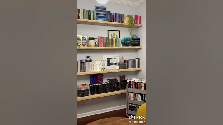 Book addiction #booktube#booktok#books #booklover #acotar#bookshelves#bookhaul