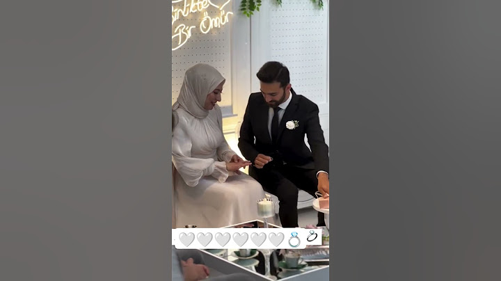 عريس يقدم هدية للعروس 💍🤩