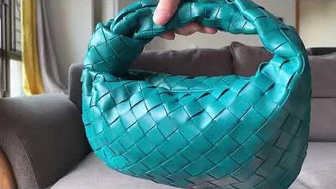 BOTTEGA VENETA MINI JODIE HOBO BAG/MALLARD