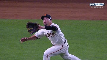 WS2014 Gm4: Perez hangs on to make great grab in left