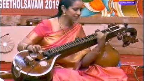 Kumaresh and Jayanthi Kumaresh at Chembai Sangeetholsavam