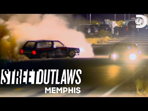 Race Ends in Huge Cloud of Smoke | Street Outlaws: Memphis