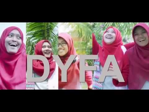 Dyfa Nasyid Cover "Bukanku Sok tau" Dyfa Nasyid Cover "Bukanku Sok tau"