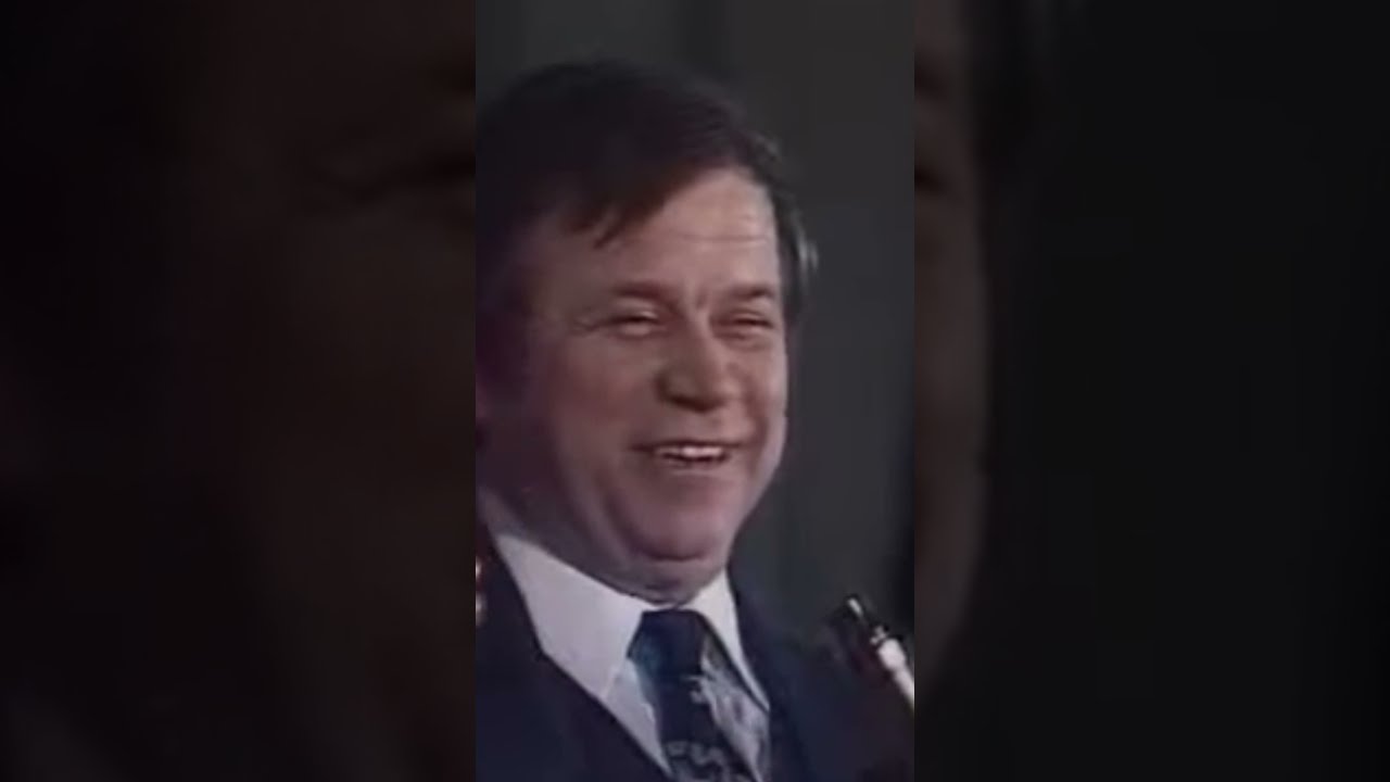 юрий богатиков усталая подлодка. богатиков усталая подлодка. юрий богатиков слушай теща. песня юрия богатикова усталая подлодка. усталая подлодка кобзон.