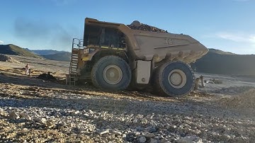 Cat 793F TRUCK ACCIDENT
