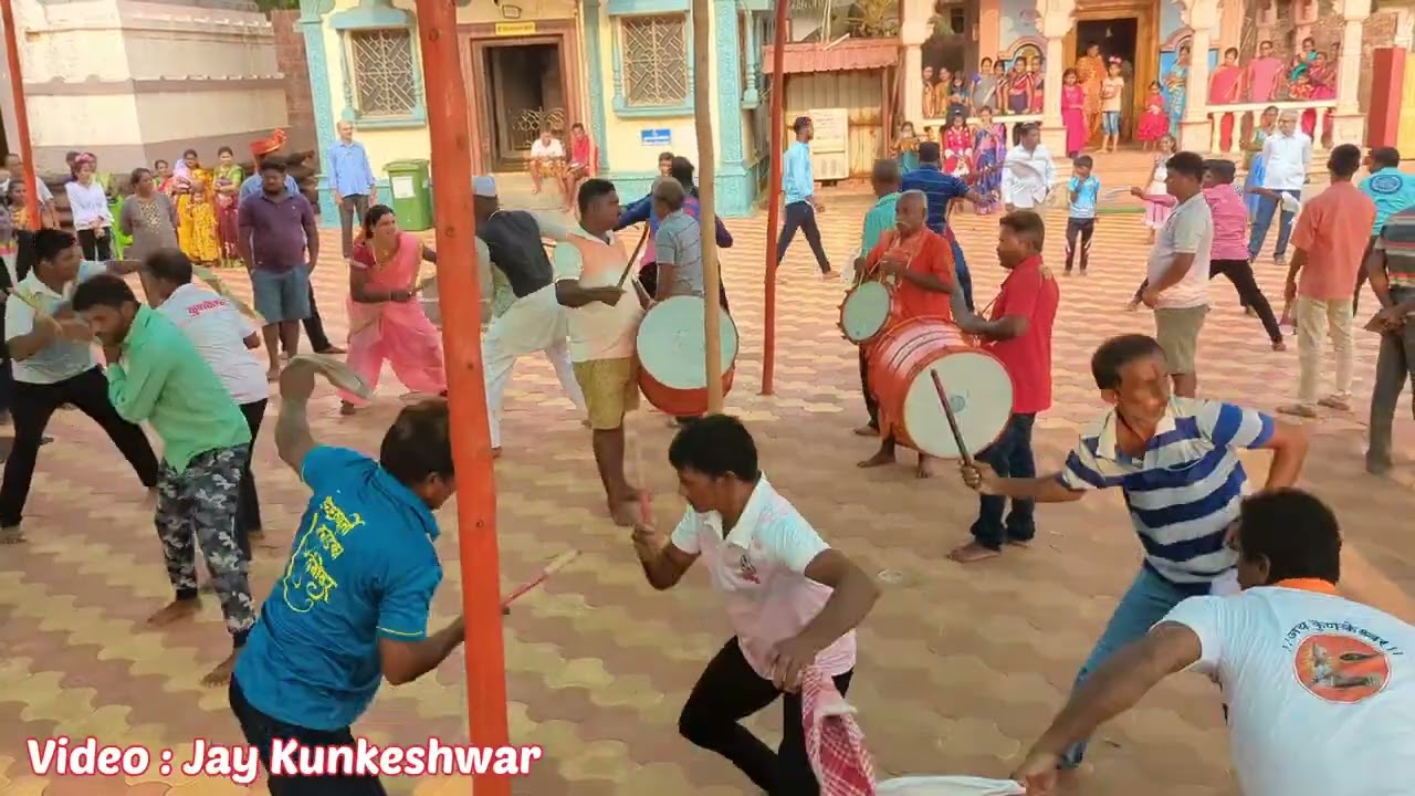 कुणकेश्वर गावचा होळीचा पारंपारिक कापडखेळ, धुळवड, रंगपंची