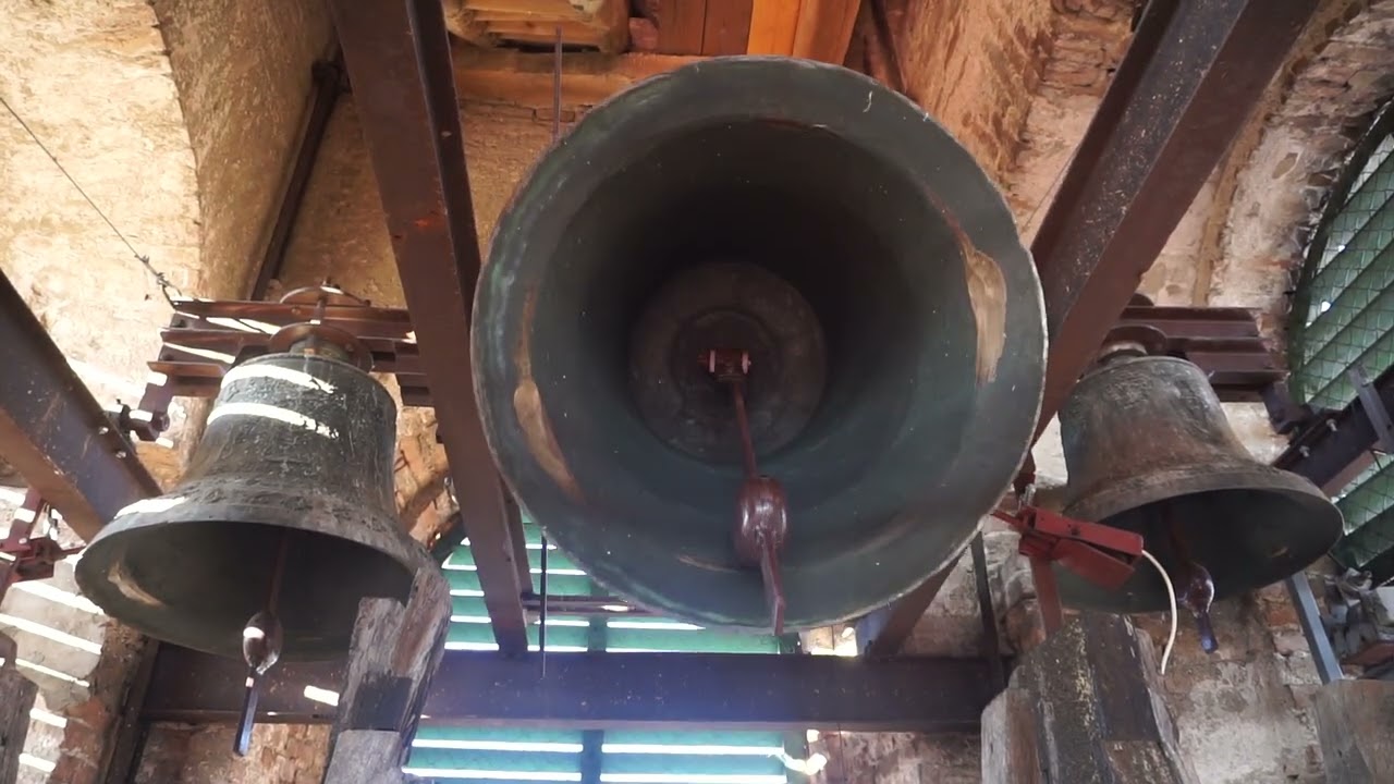 Palotabozsok (H) - A Szent Erzsébet templom harangjai