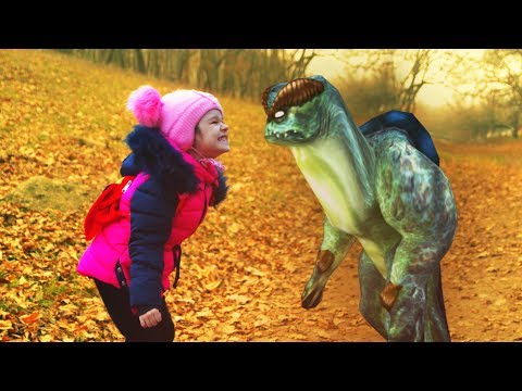 Встречаем привидение и хлопаем хлопушки из бумаги с конфетти (11 серия на KidsFM)