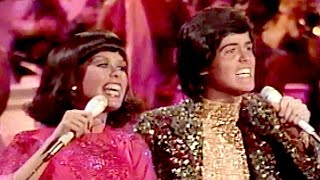Donny & Marie Osmond - "I Only Have Eyes For You / Puppy Love / Life Is Just What You Make It"...