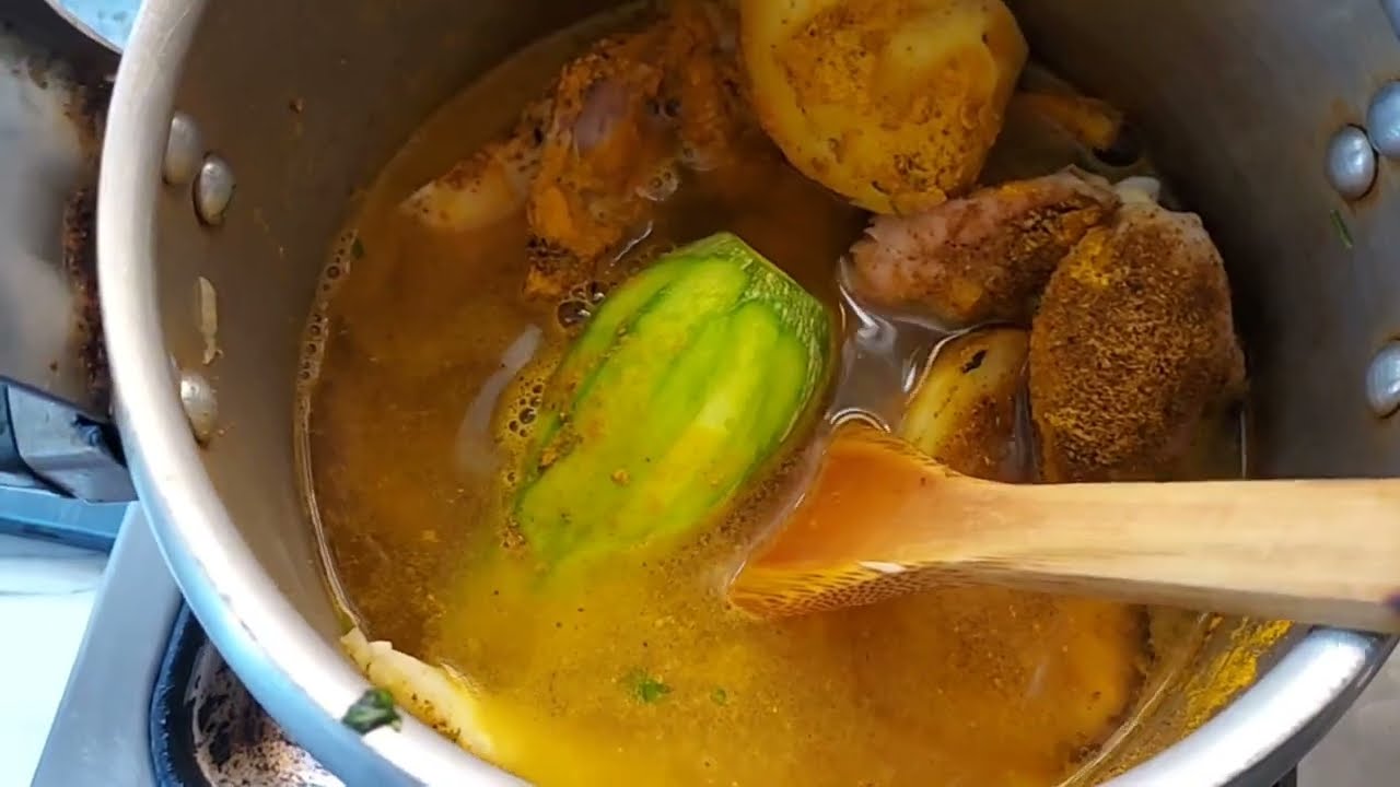 ذكريات الطفولة مع أخي..عمل المرق بطريقتى