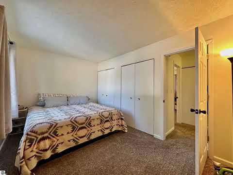 3801 Hammond Road, Traverse City, MI home video tour