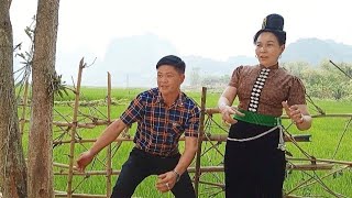 HOÀNG NHUNG HÁT ĐẤU TRÍ KIM CƯƠNG, KHIẾN KIM CƯƠNG KHÔNG TRẢ LỜI ĐƯỢC