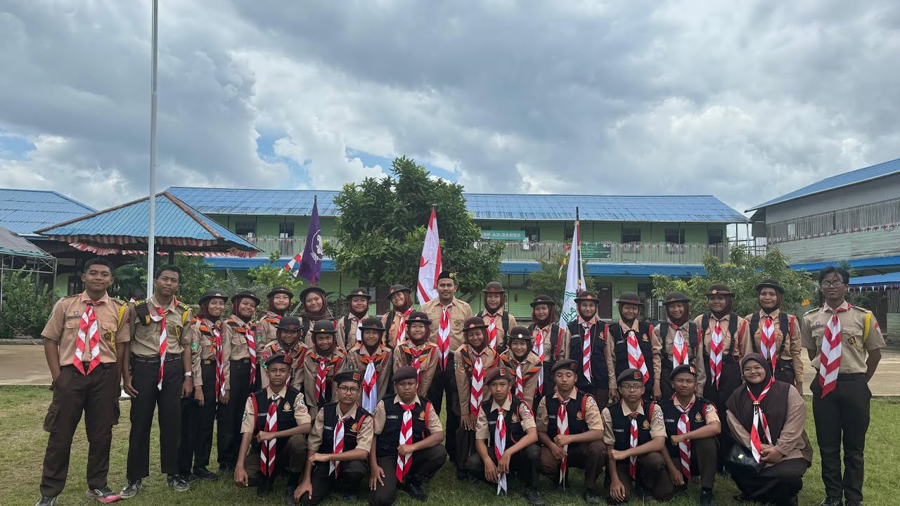 Senam komando (Gugus Depan Yos Soedarso), pangkalan SMPN 14 Samarinda