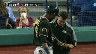 PIT@PHI: Marte hit in the hand by pitch in the 1st