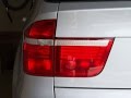 How to Replace BMW X-5 2007 Tail gate tail light E-70